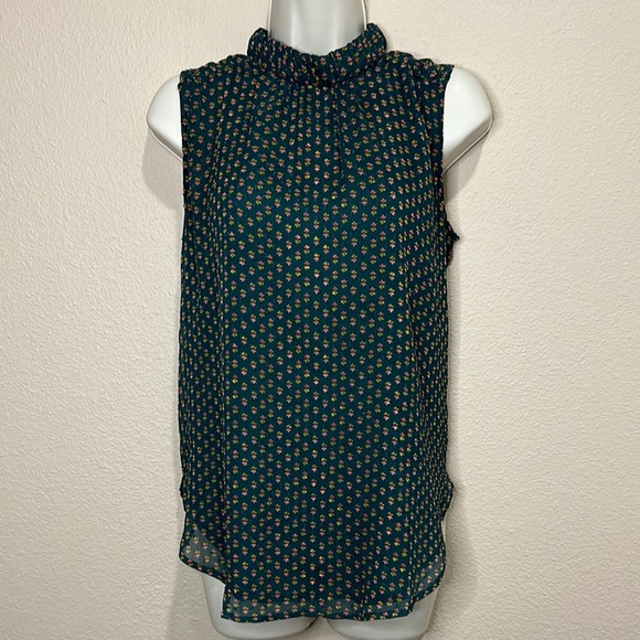 LOFT Tops - LOFT Swiss Dot Sleeveless Top, Size S, EUC